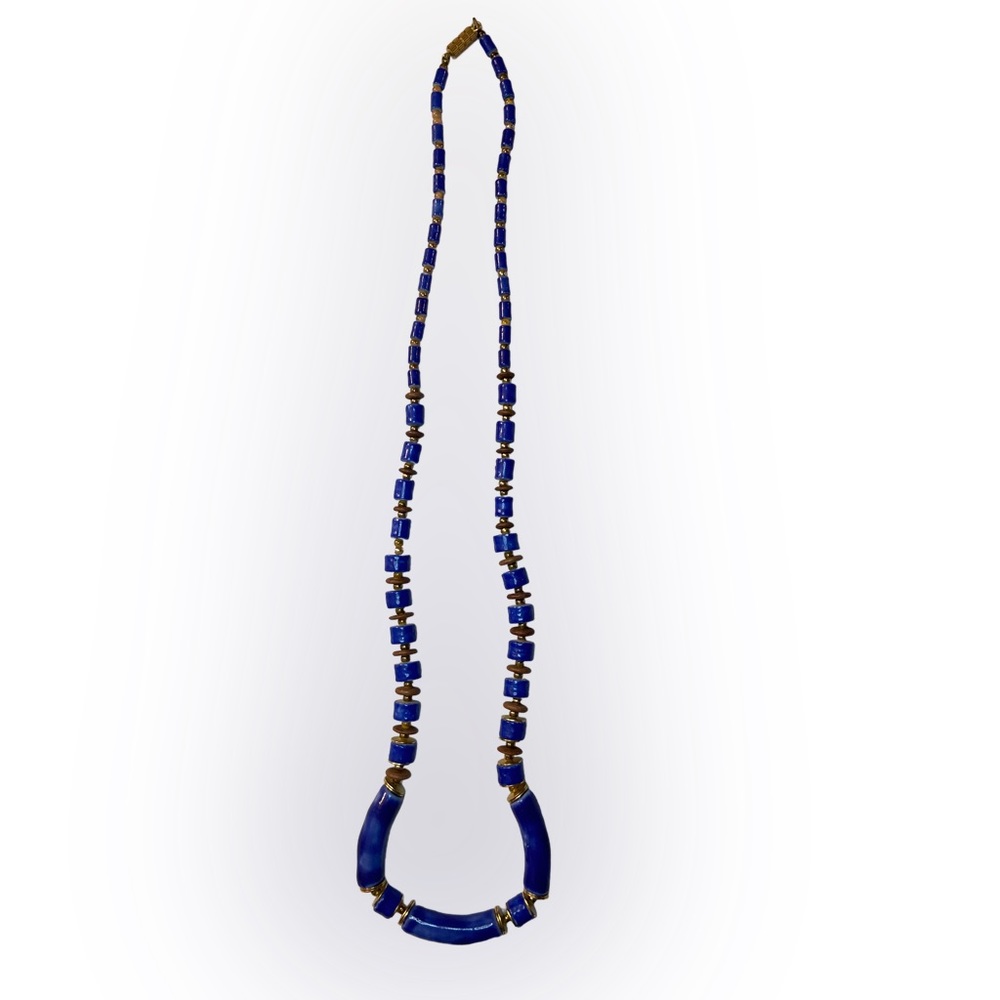 Blue ceramic stone necklace with gold colored beads and twisted round clasp